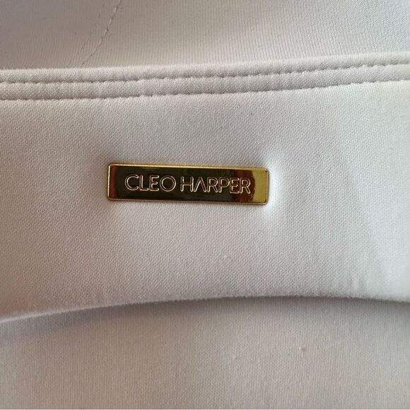 Cleo Harper White Cross-Back Sports Bra Size XS - Picture 6 of 7